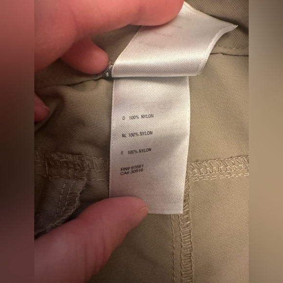 NWOT THE NORTH FACE KHAKI CARGO ZIP OFF PANTS - Size 12 SKU:412 - Picture 5 of 7